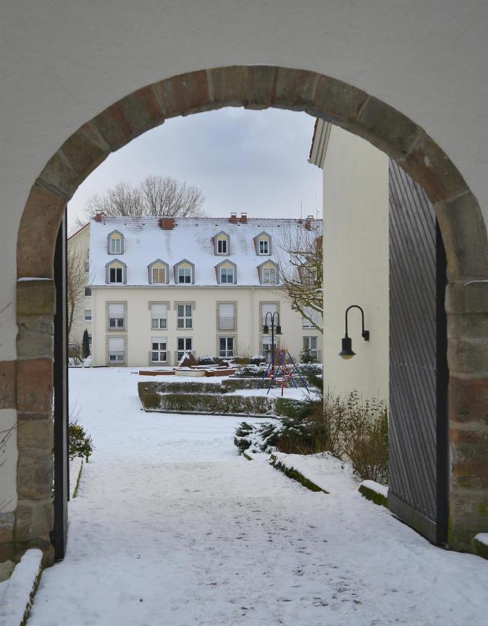 Amf Ferienwohnungen Historischer Soutyhof Sarrelouis Extérieur photo